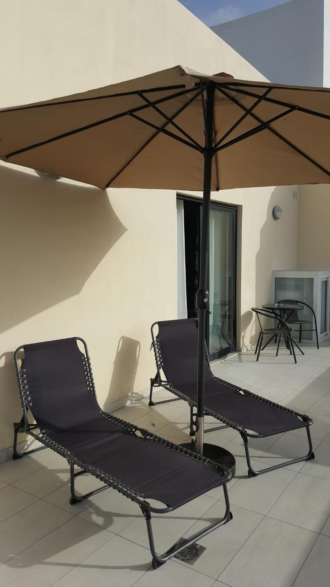 Appartement The Sea Across The Road Penthouse 5 à San Pawl il-Baħar Extérieur photo